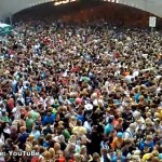 Katastrophe auf der Loveparade in Duisburg - Todesfalle Zu- und Abgang